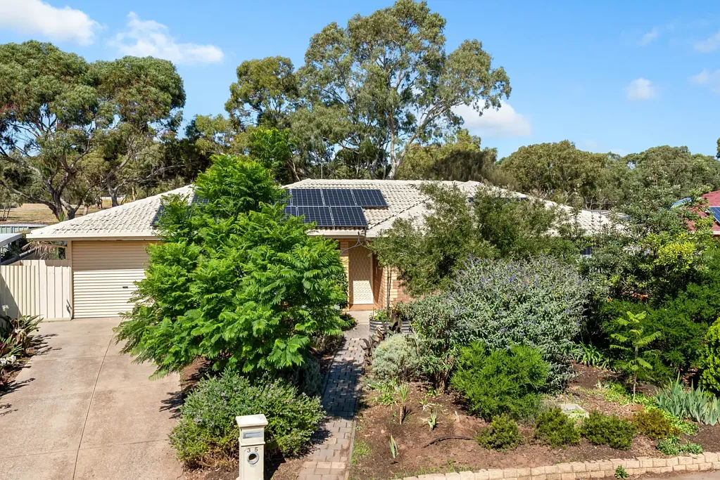 35 Derek Crescent, Morphett Vale, SA 5162