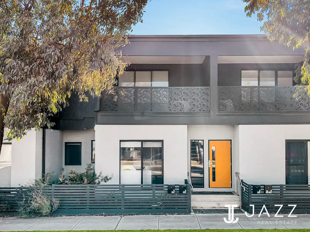 Fresh Start in a Near New Built Unit - 1/130 Grassbird Drive, Point Cook