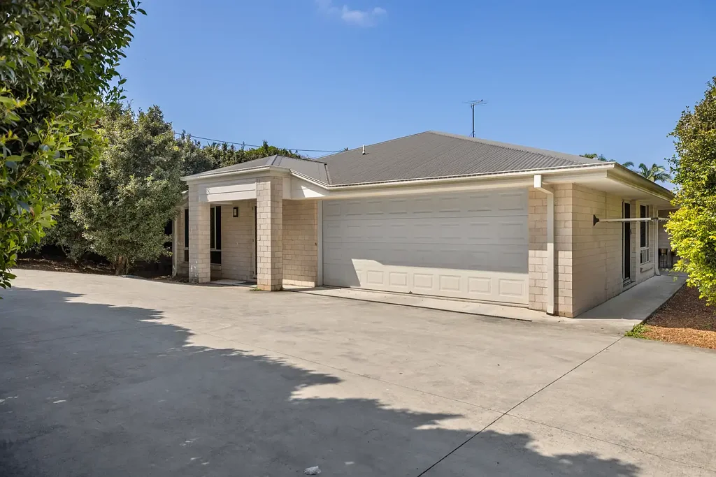 Wavell Heights 5ห้องนอน Investors Dream Returning $1,570 Per Week in Prime Wavell Heights Location