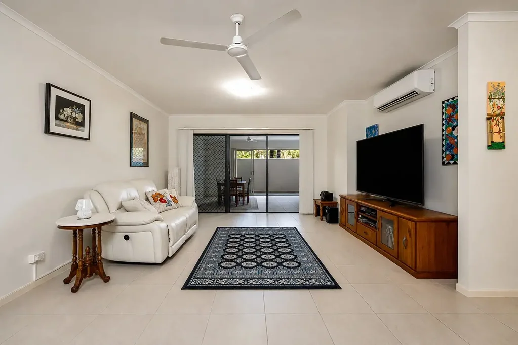 Cairns North 2房  GROUND FLOOR LOCATION, MOVE IN READY, VERSATILE LIVING OPTIONS