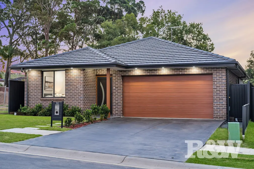 90 Brassil Avenue, Claymore, NSW 2559