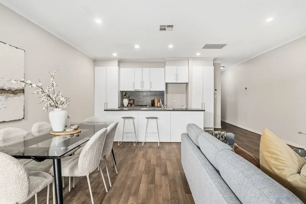 Dover Gardens 2 Bedroom Simply Stylish, Wonderfully Convenient.