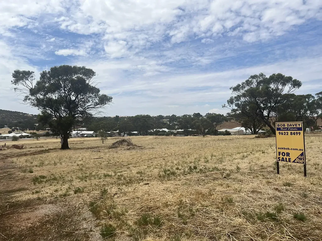 Northam  4,000m² Block with Peaceful Rural Outlook!