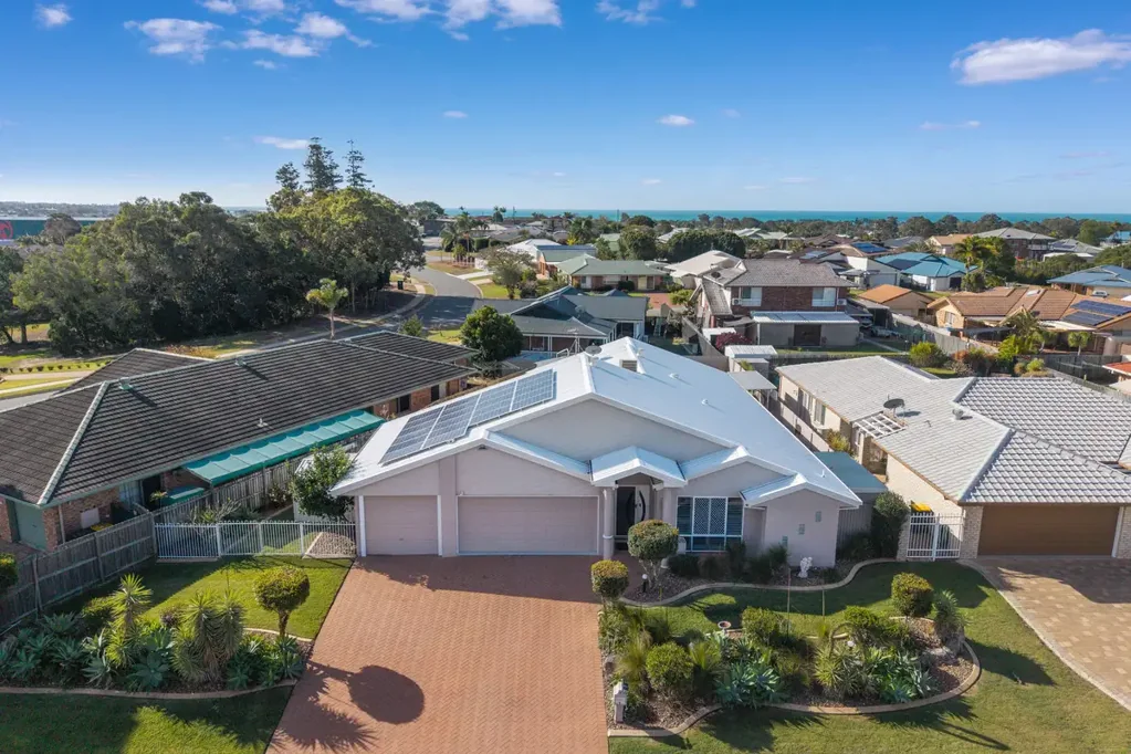 Kawungan 4房  A PRIVATE FAMILY RETREAT IN THE HEART OF HERVEY BAY