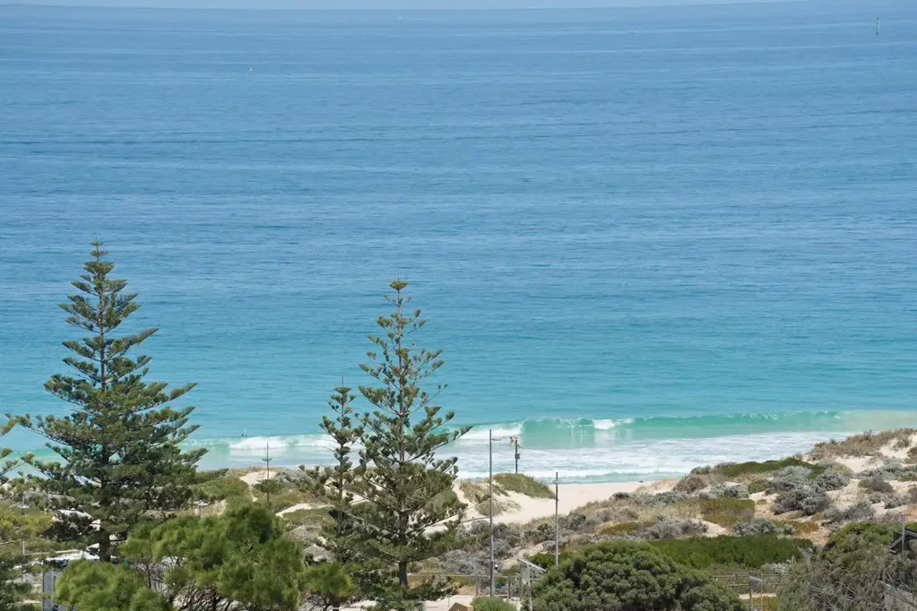 Scarborough 4कमरा OCEAN VIEWS TO TRIGG POINT, SUN DRENCHED NORTH-WEST ASPECT, SUBSTANTIAL 40SQM BALCONY, TITLES ISSUED