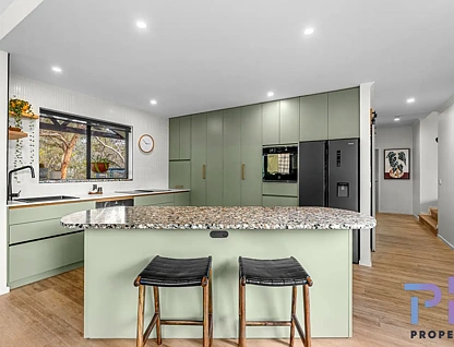 11 Benjamin Court, Spring Gully, VIC 3550, 4房, 2浴, 独立屋