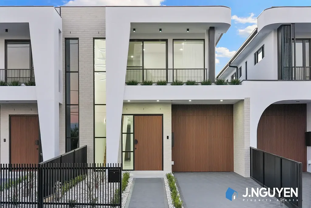 31 Salisbury Street, Canley Heights, NSW 2166