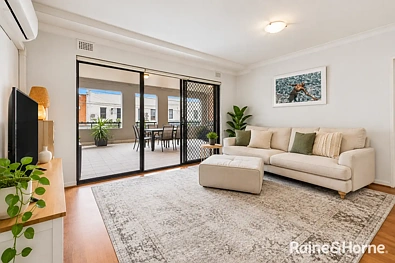 Randwick 1침실 ONE BEDROOM APARTMENT IN THE HEART OF IT ALL!
