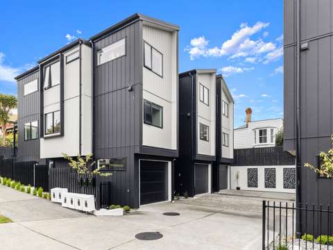 Mount Eden 3部屋 Lucky last 3-bedroom in this exclusive enclave!