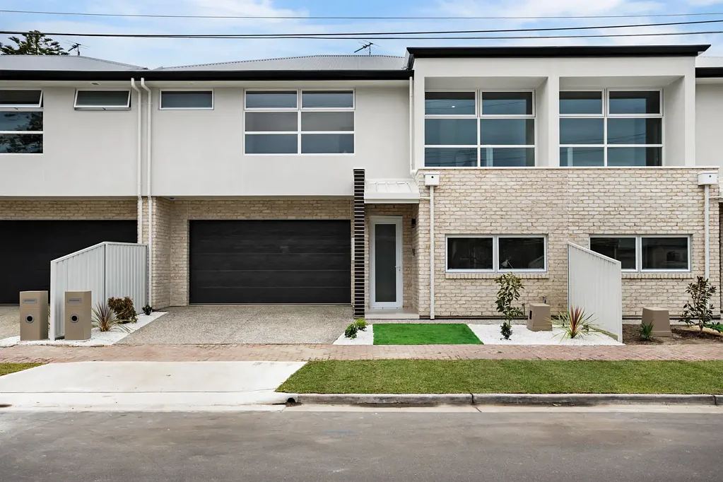 Glenelg North 4침실 3 Brand New Designer Coastal Homes