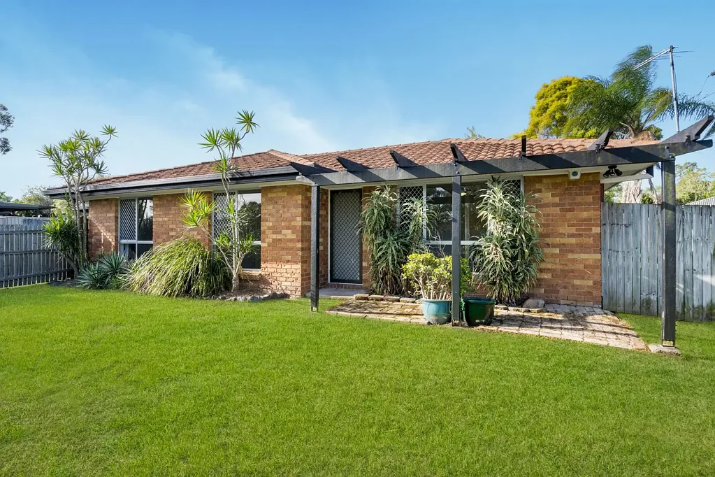 2 Citron Court, Crestmead, QLD 4132