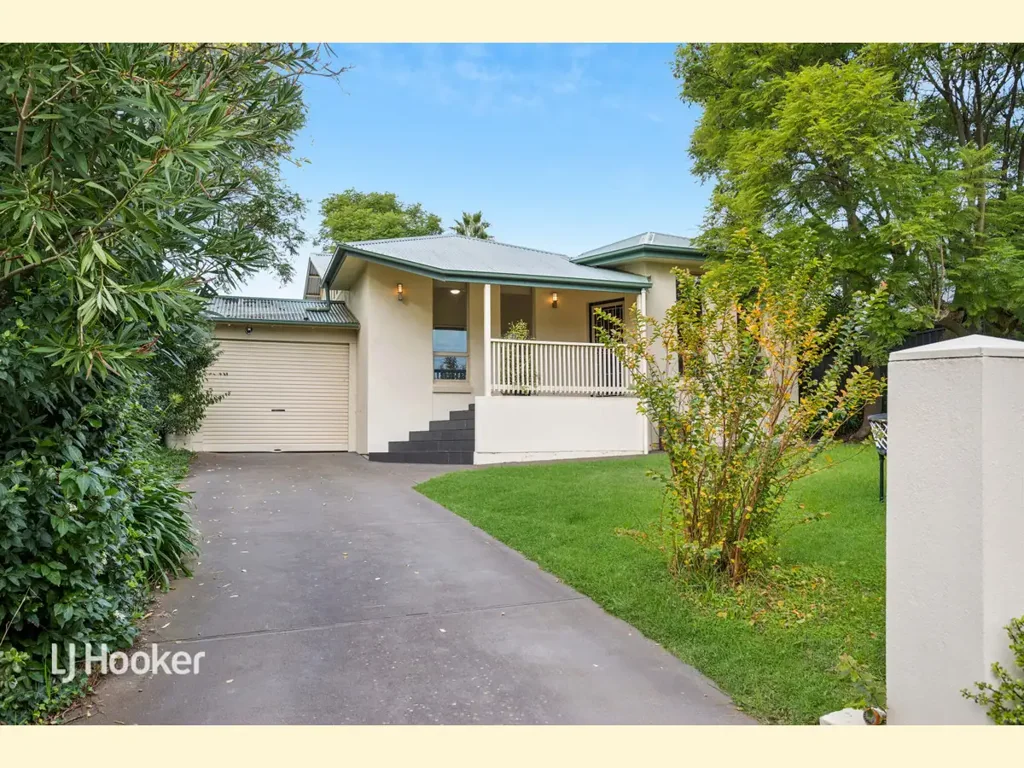 Glen Osmond 3房  Generous Family Living Wrapped in Established Garden Beauty