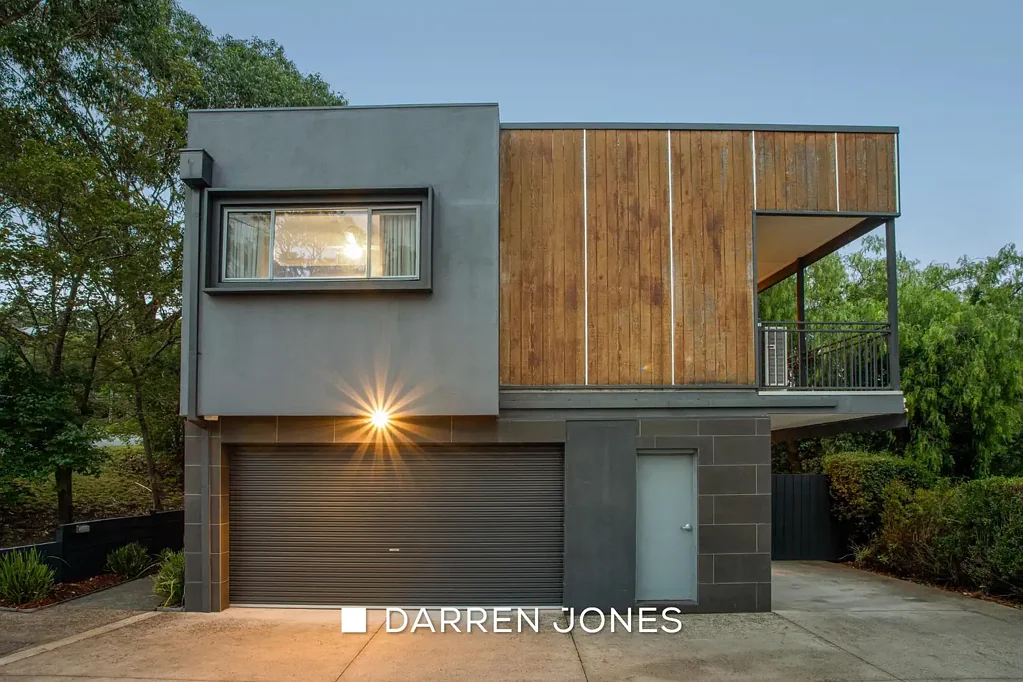 Greensborough 3ห้องนอน Stylish, Low-Maintenance Living in the Heart of Greensborough