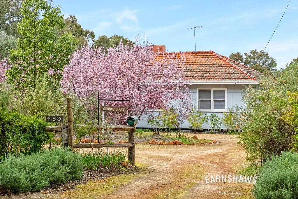 450 Lockwood Road, Beechina, WA 6556