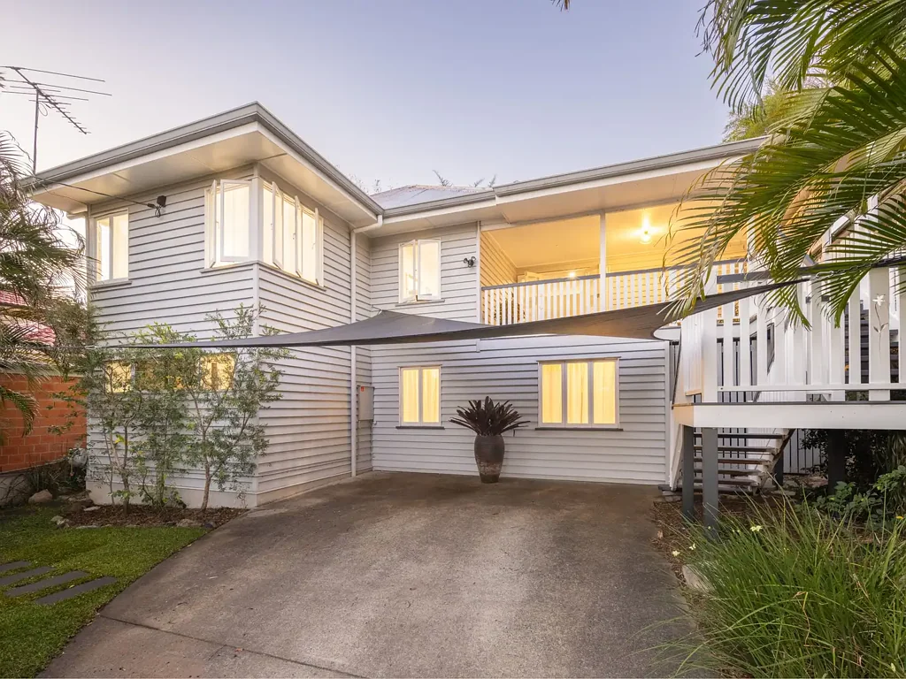 Oxley 4Zimmer CHARMING FAMILY HOME WITH DOUBLE THE POSSIBILITIES