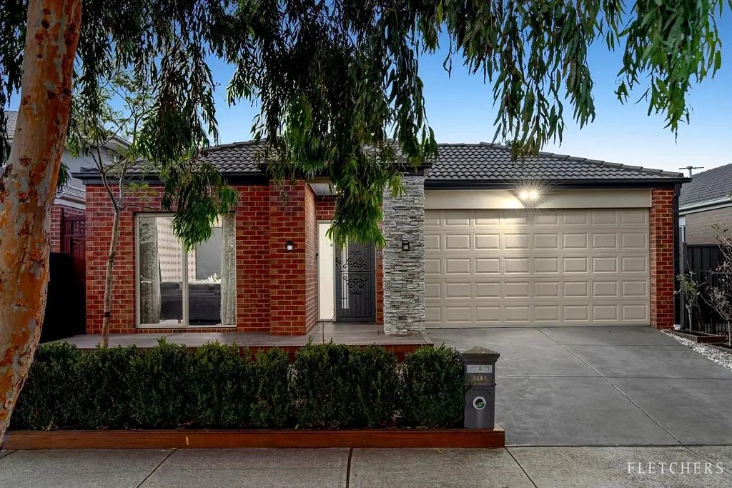 Truganina 4침실 Big on Space, Better on Location: Premium Family Home on Sayers Road