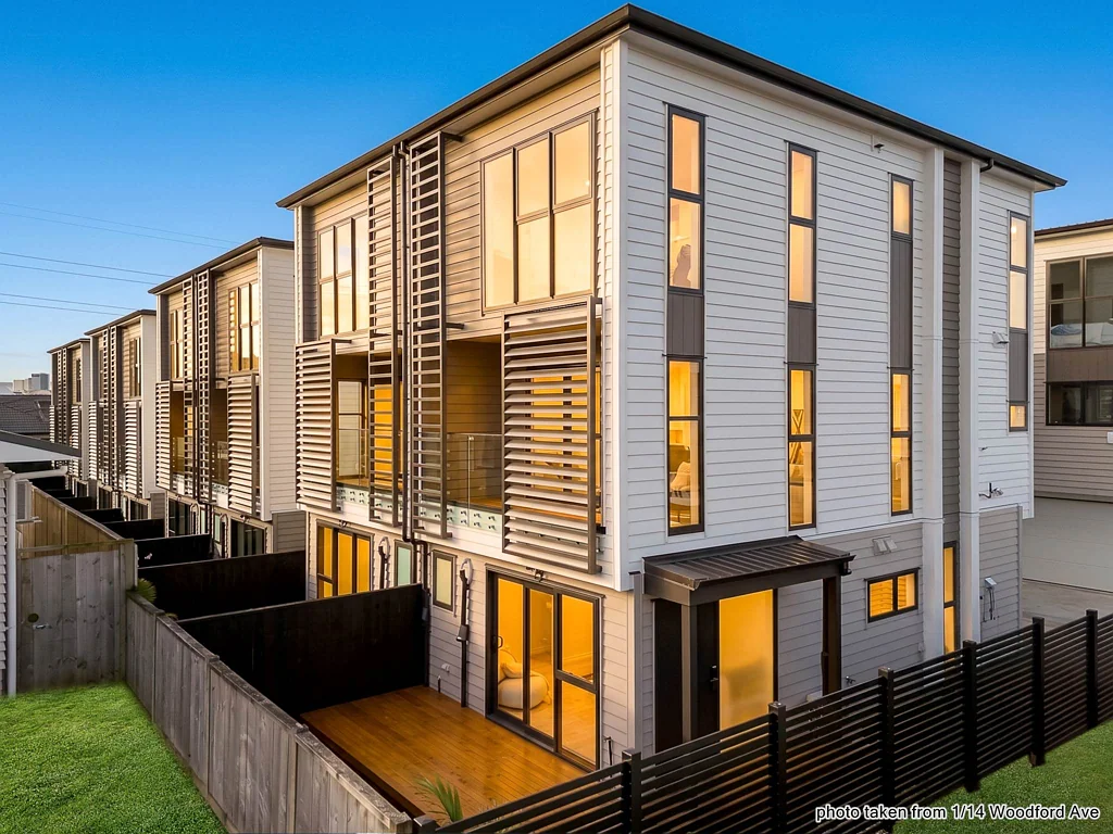 Henderson 3房  Brand-New Duplexes in the Heart of Henderson