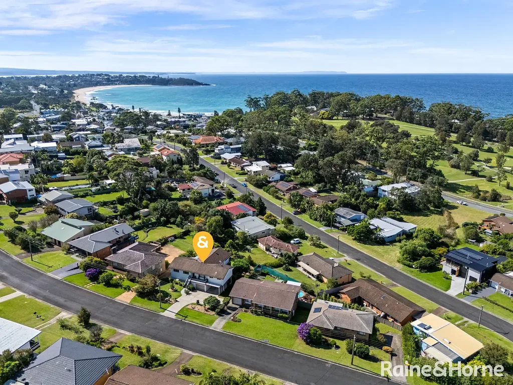 Mollymook 4ਬੈੱਡਰੂਮ Seaview, Seaside, Sunrises - Your Coastal Escape
