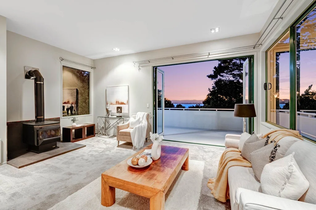 100 Hadfield Street, Beach Haven, North Shore City, Auckland