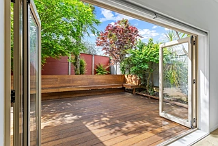 101 Stapleford Crescent, Browns Bay, North Shore City