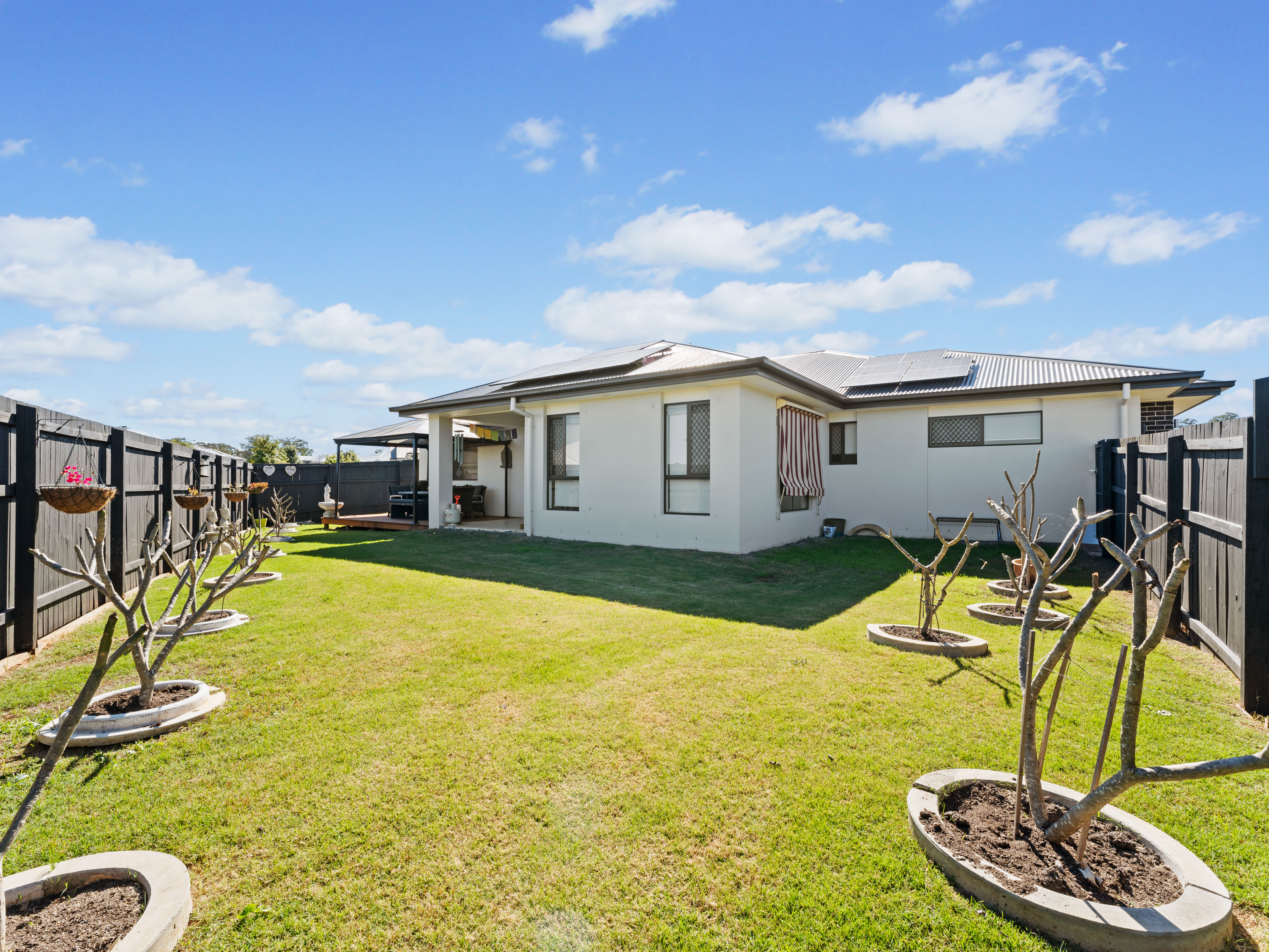 15 SUTHERLAND ST, GLENEAGLE QLD 4285, 0 침실, 0 욕실, House