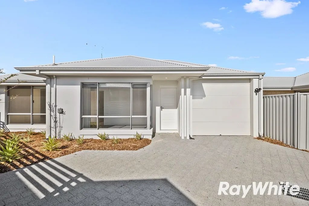 Brand New Home close to the beach!