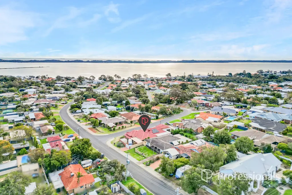 30 Dawe Street, Australind, WA 6233, 4 Bedrooms, 2 Bathrooms, House