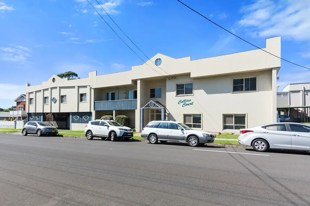 Modern Unit in Convenient location