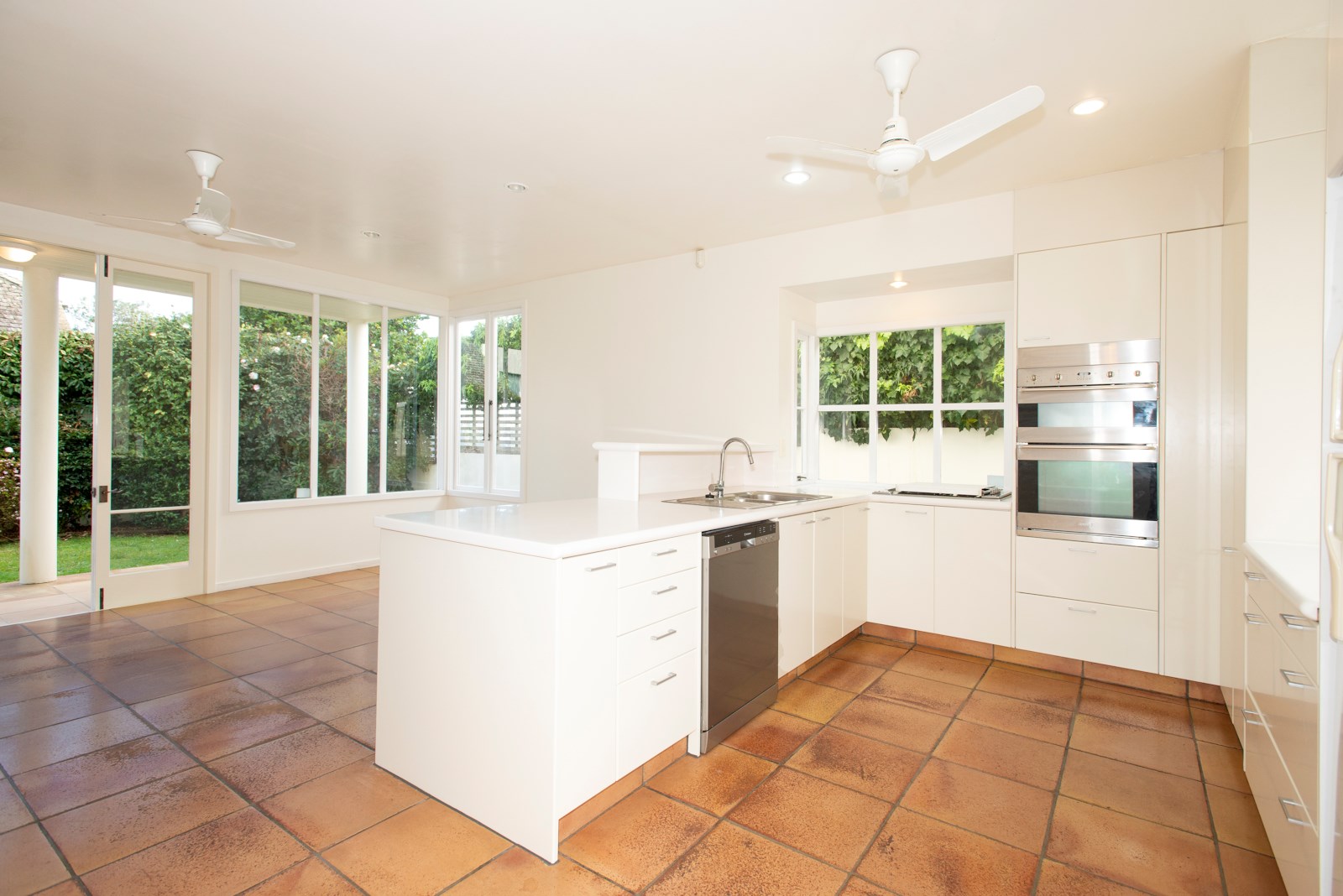 27a Burwood Crescent, Remuera, Auckland, 4部屋, 2バスルーム