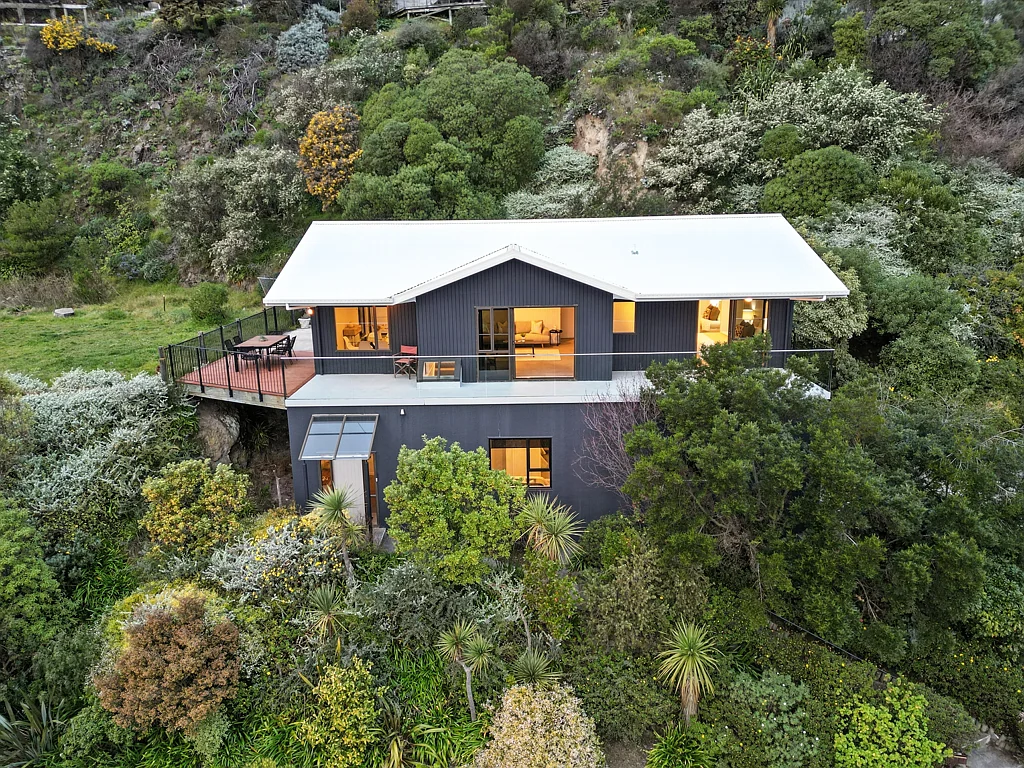 122 McCormacks Bay Road, Redcliffs, Christchurch, Canterbury