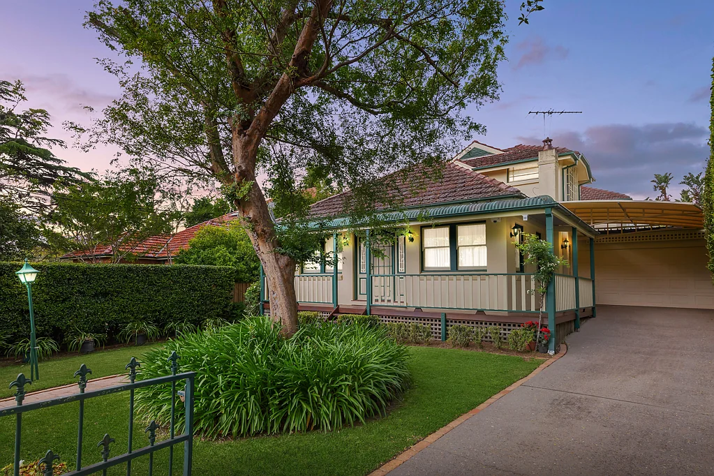 1 Banool Avenue, St Ives, NSW 2075