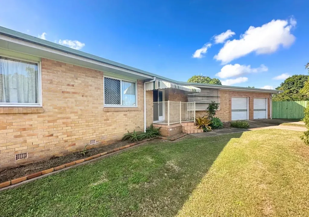 4 Dixon Street, Kepnock, QLD 4670