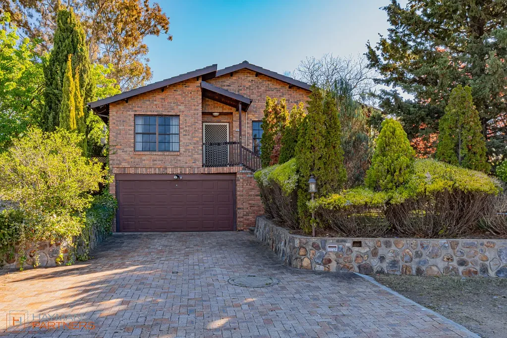 Calwell 4कमरा A Hidden Gem Offering Space, Views and Endless Family Appeal