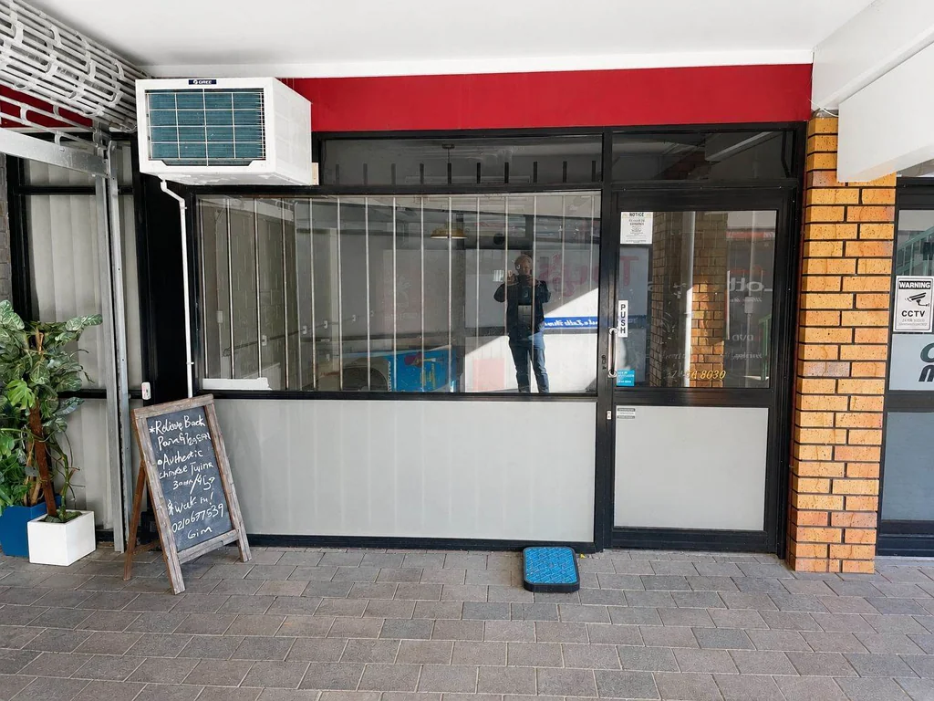 Orewa 73m² PRIME ARCADE SPACE IN OREWA!