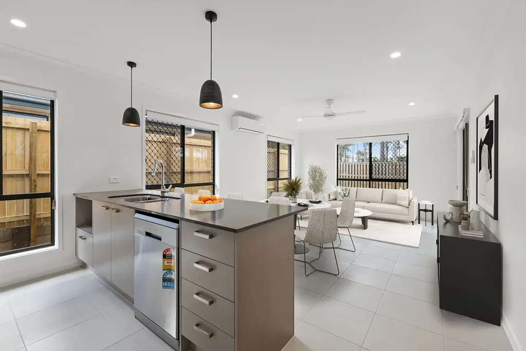 Logan Reserve 4Kwarto Modern Living in a Thriving Location