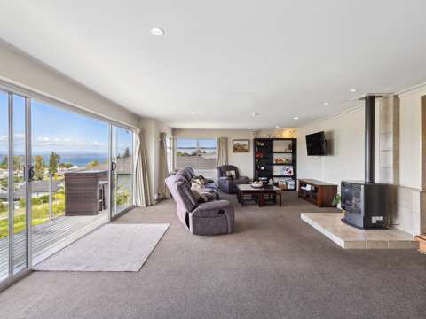 Nukuhau 6房  Exceptional home and income opportunity