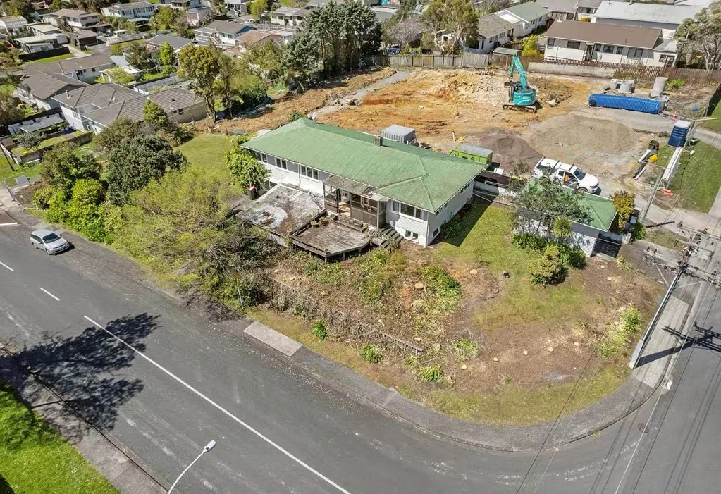 Sunnyvale 3房  Corner-Site with Development & Holding Potential