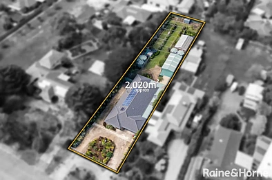 Riddells Creek 4 Bedroom Modern Showpiece on Half an Acre (Approx.)