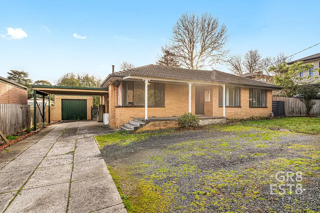 Bright & Comfortable 3‑Bedroom Home in Kilsyth