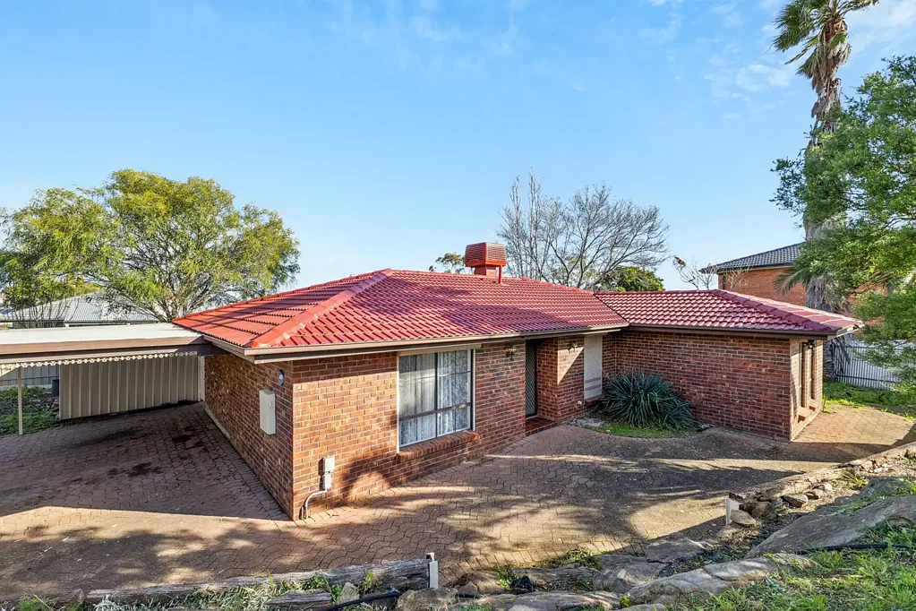 Para Vista 3બેડરૂમ Family Home with 85m frontage on a Huge 1,130m² Allotment in a Prime Lifestyle Location