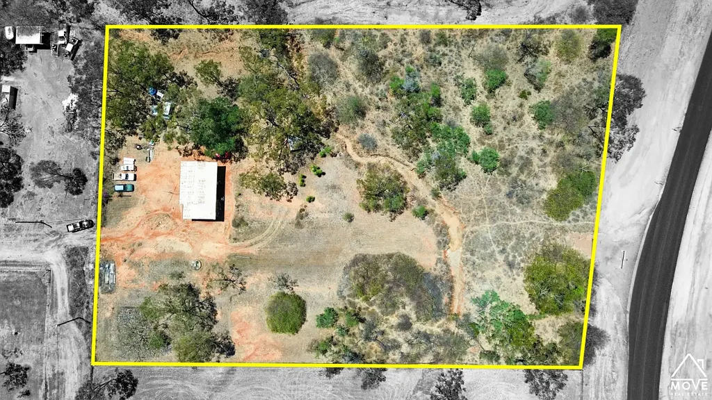 221 Weir Road, Toll, QLD 4820