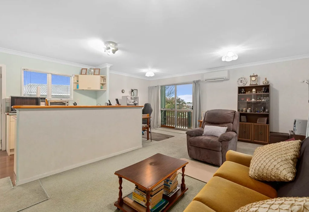 MANUREWA, 3 BEDROOMS