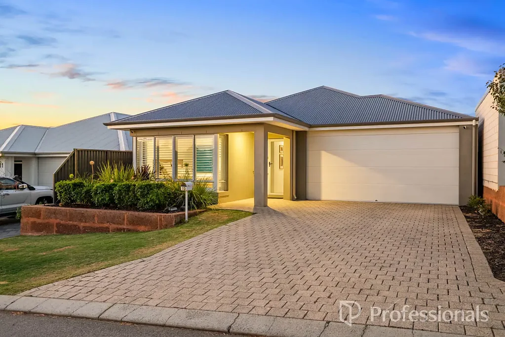 13 Saltbush Street, Wandi, WA 6167