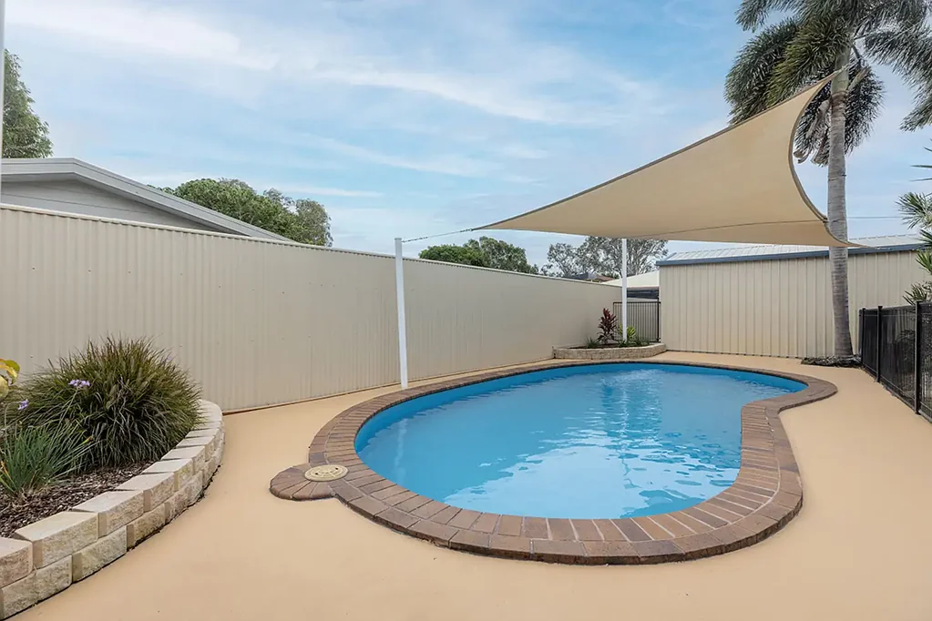 Andergrove 3ห้องนอน Family Home with Pool & Shed