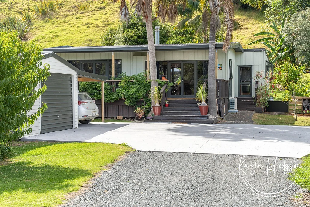 10 Regent Street, Whakapirau, Kaipara, Northland