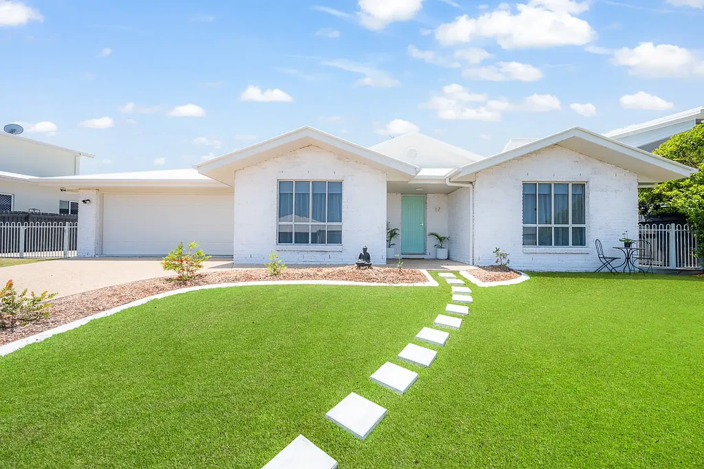 17 Riverside Drive, Tannum Sands, QLD 4680