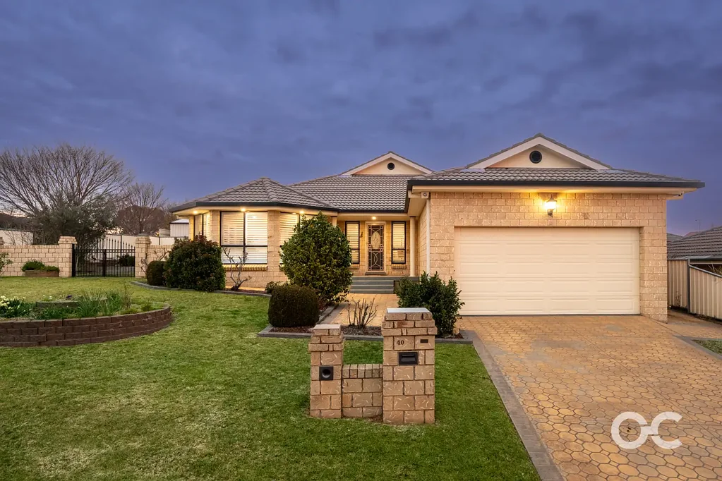 Orange 4 Bedroom Ideal family living meets smart investment in a prime location