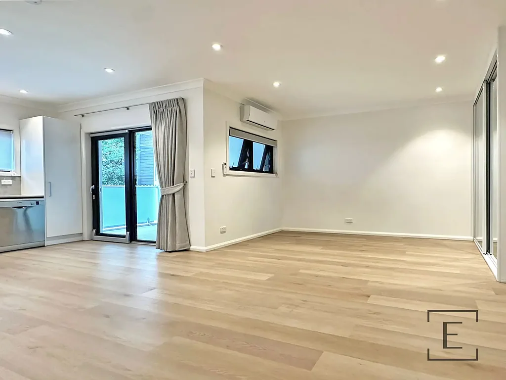 Oversized Studio in the Heart of Stanmore !