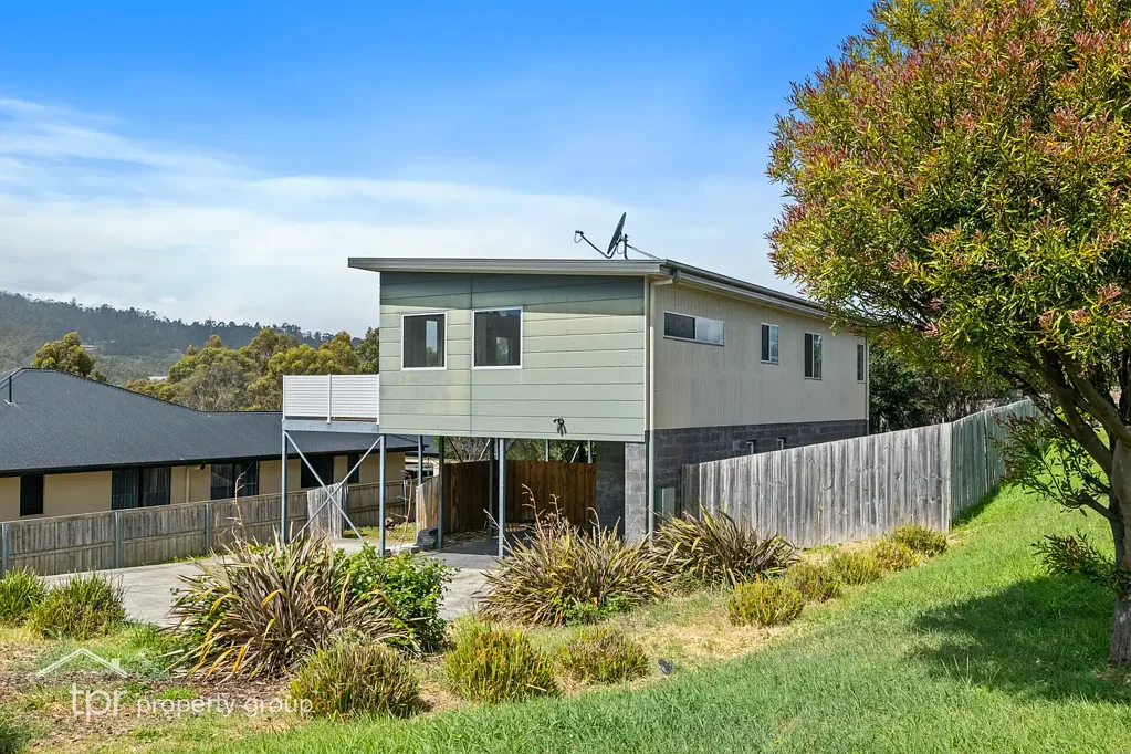 2 Yarraman Drive, Kingston, TAS 7050