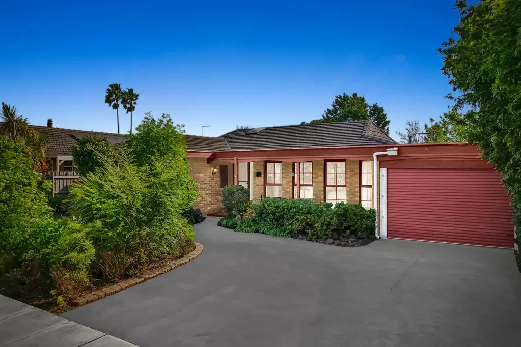 Cranbourne 4Kwarto Versatile Family Home | Multiple Living Zones | Great Location